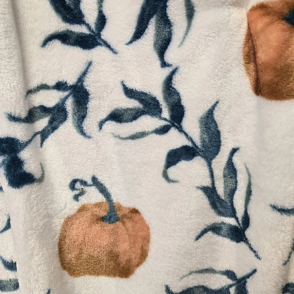 Happy Harvest Pumpkin Vines Velvet Plush Throw Blanket